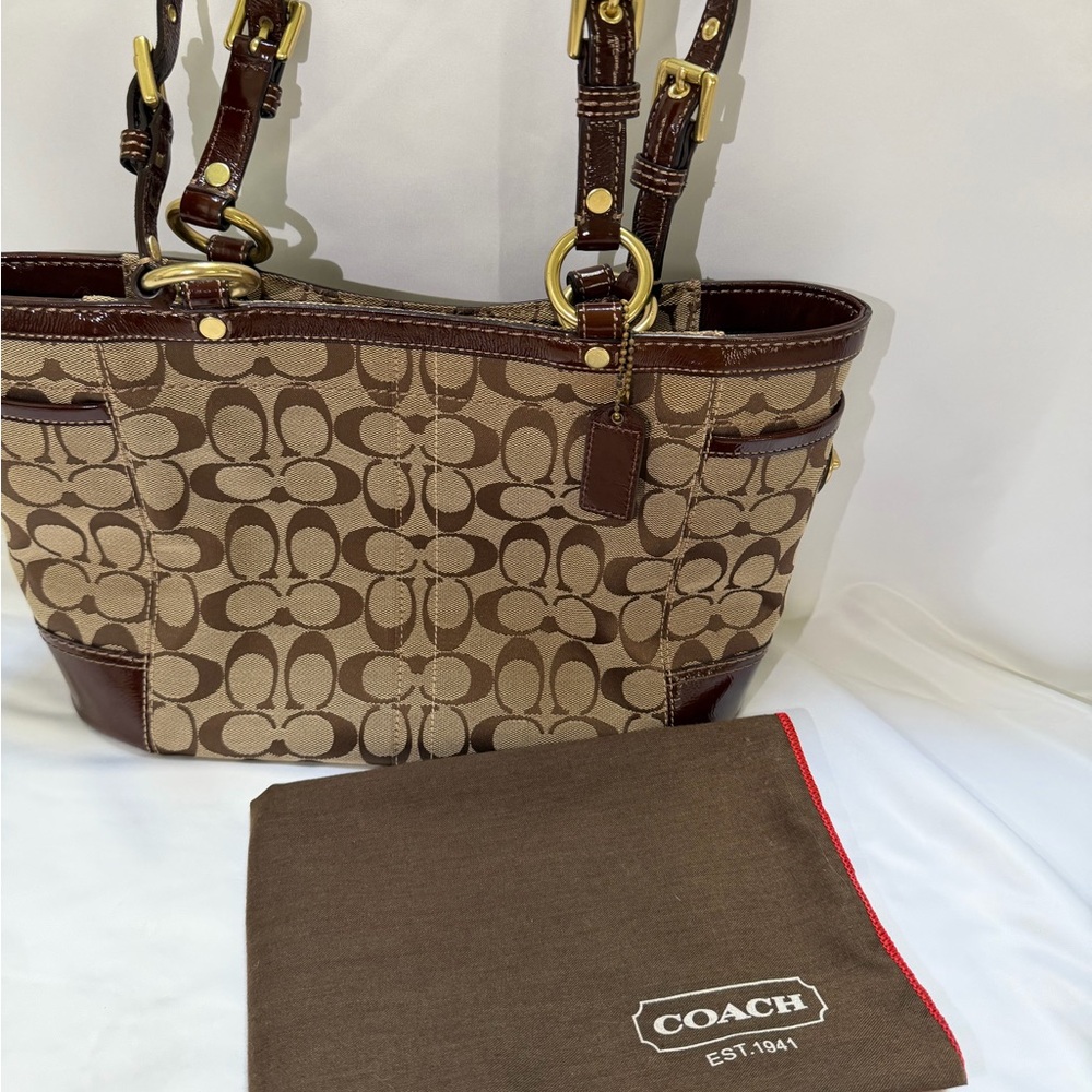Coach Signature Canvas Tote Bag in Khaki/Brown - Picture 12 of 12
